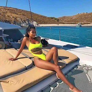 Детализированные фото и отзывы Ли