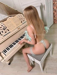 Подробные отзывы для девушки Инди стройная пушка